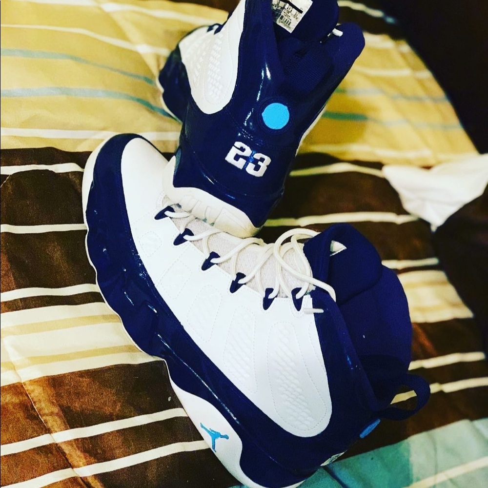“UNC” Jordan Retro 9